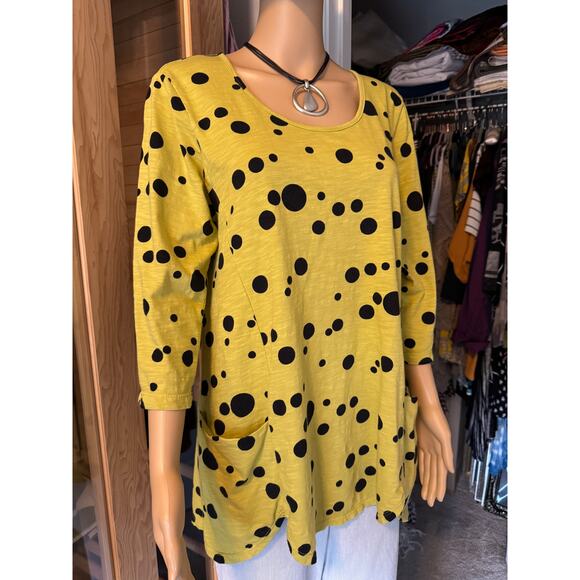 Prairie Cotton Black/Yellow Polka Dot Top with Pockets, Women's Size M - Picture 5 of 6